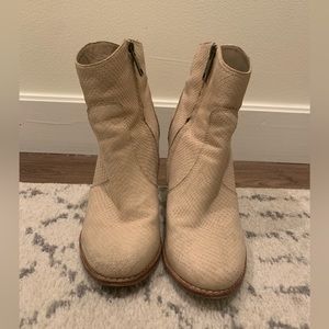 Joie beige bootie